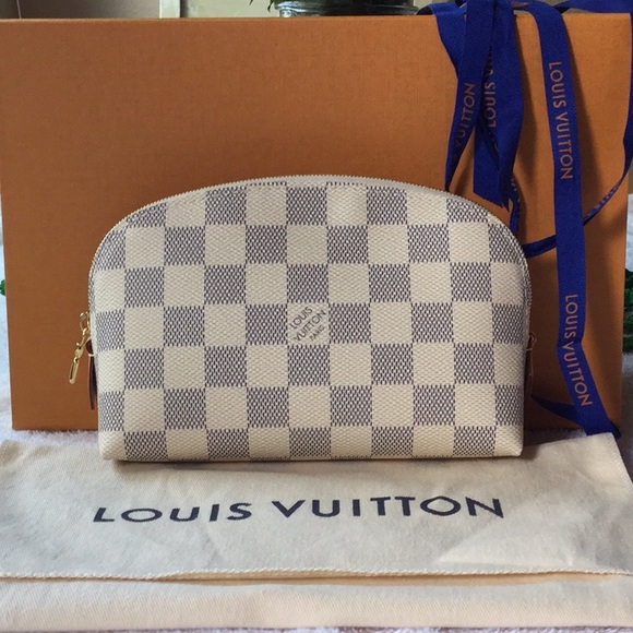 Louis Vuitton Handbags - LOUIS VUITTON COSMETIC POUCH DAMIER AZUR NWT NIB💐